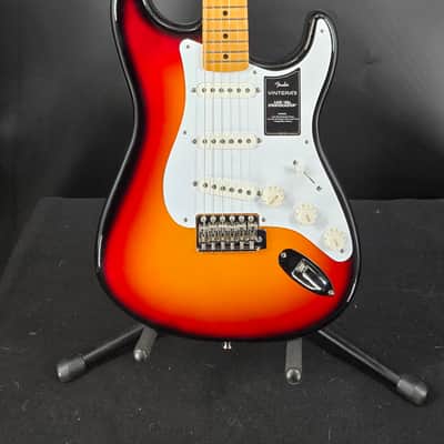 Fender Vintera® III Late '50s Stratocaster®, Maple Fingerboard, 3-Color Sunburst image 2
