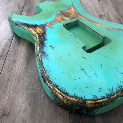 FRANCHIN Mercury guitar body Heavy Relic Aged Sea Foam Green over 3-Color Sunburst 100% Nitro Lacquer SSS Light-weight Poplar Stratocaster-Strat-S-Style Made in Italy - Stock piece #23420826 image 10
