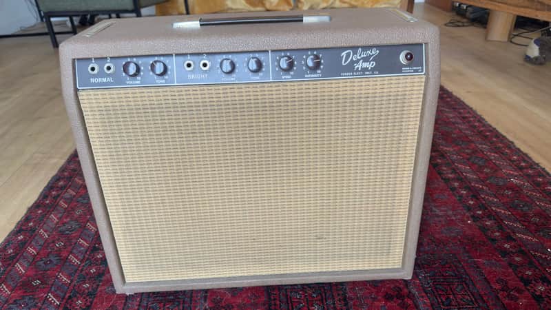 1963 Fender Deluxe 6G3 Guitar Amplifier / Tube Combo Amp image 1