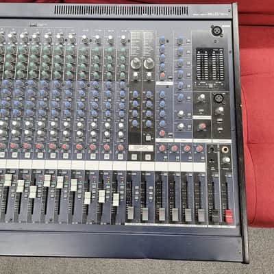 Yamaha MG32/14FX 32 Channel Mixing Console - Blue image 4