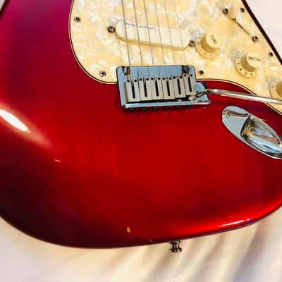 Fender Strat Plus Deluxe with Maple Fretboard 1988-1993 - Crimson Frost image 2