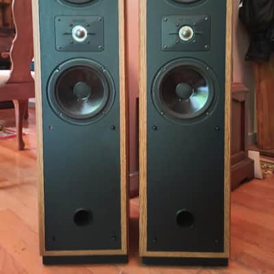 Polk RTA 8T speakers in excellent condition - 1980's image 1