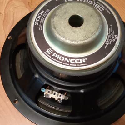 TS-W2518C 10" Infinity-like Subwoofer IMPP Cone True Hi-Fi meets Hi-output! 8 Ohms 300 watts image 6