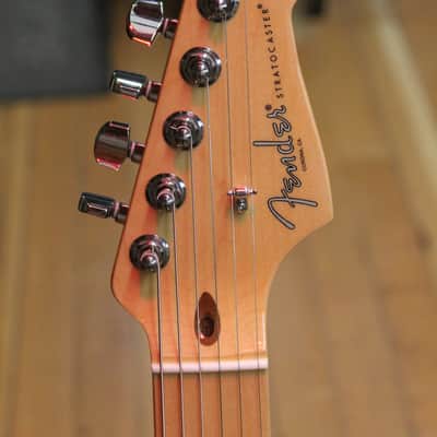 2017 Fender American Professional Stratocaster – Maple Fretboard, Sienna Sunburst image 6