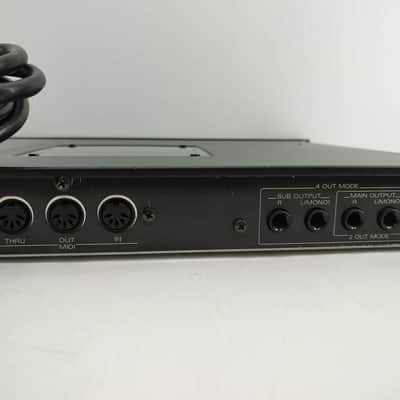 Roland JV-880 Multi Timbral Synthesizer Module 1992 - 1996 - Black image 5