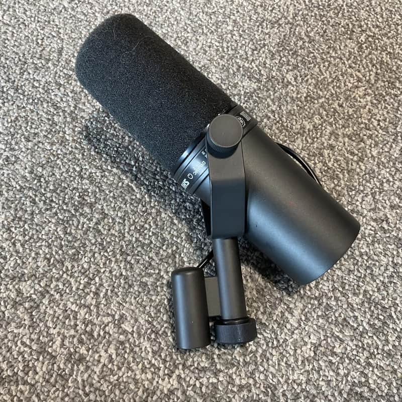 Shure SM7B Cardioid Dynamic Microphone