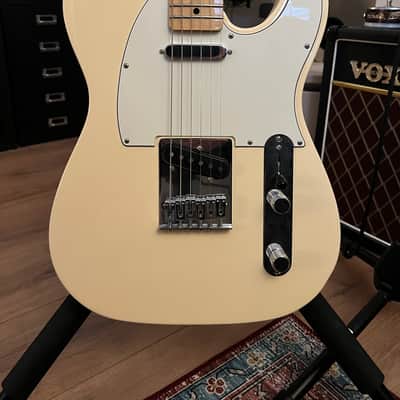 Fender Standard Telecaster + Gig Bag image 2
