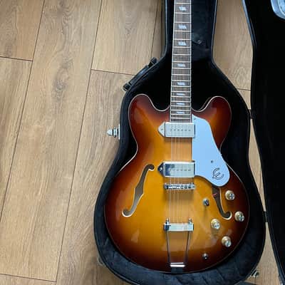“Epiphone CASINO” 2025 - SUNBURST image 1