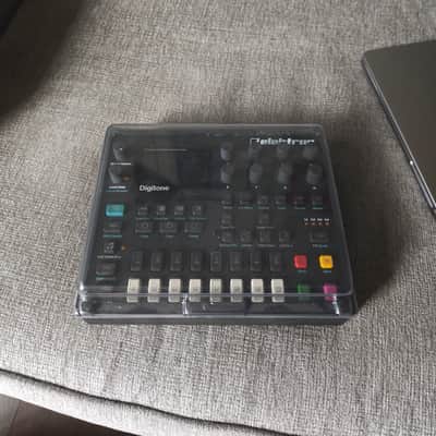 Elektron Digitone 8-Voice Digital Synthesizer 2017 - Present Black image 3