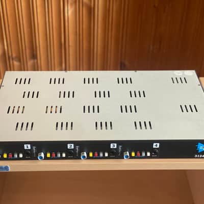 API 3124+ 4-Channel Mic Preamp – Mint! image 3
