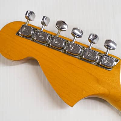 Fender Jaguar with Rosewood Fretboard 1966 - Sunburst image 11