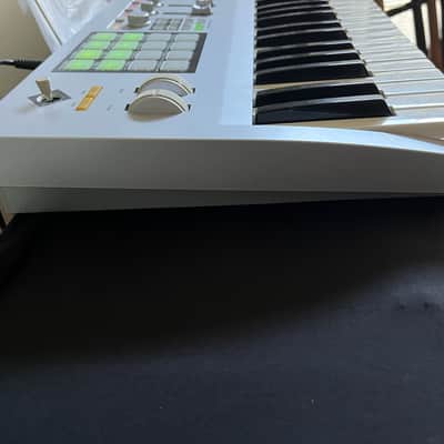 Korg KONTROL 49 2010s - Silver - one owner, original packaging image 2