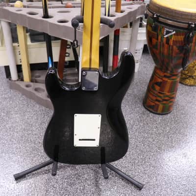 Squier Stratocaster with Maple Fretboard 1992 - 1996 - Black image 4