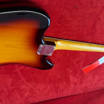 Immagine Fender Kurt Cobain Jaguar 2014 - Present - 3-Color Sunburst - 7