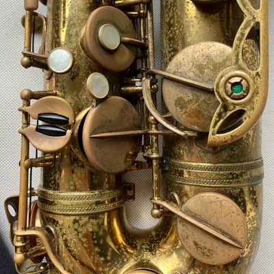 Selmer Mark VI Tenor Saxophone 1956 – Relacquered – European engraving image 3