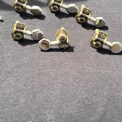 1960’s Italian Guitar Tuners Set image 1