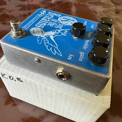 Menatone King of the Britains (Original 5-Knob Handwired) - Mint w/ Box primi anni 2000 - Blu/Silver image 3