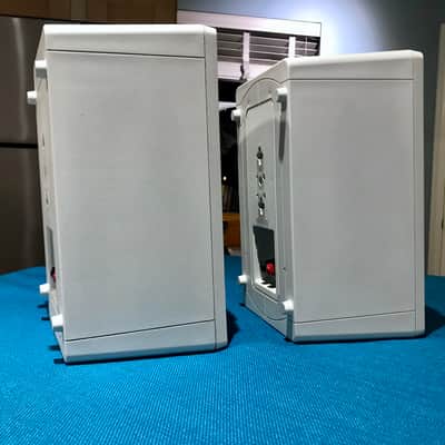 Pair of Klipsch KSB 1.1 Bookshelf Speakers - White image 4
