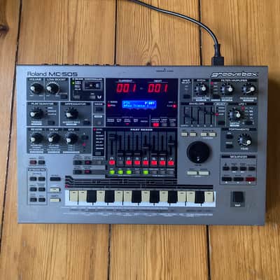 Roland MC-505 Groovebox 1998 - 2002 - Gray NEW SCREEN