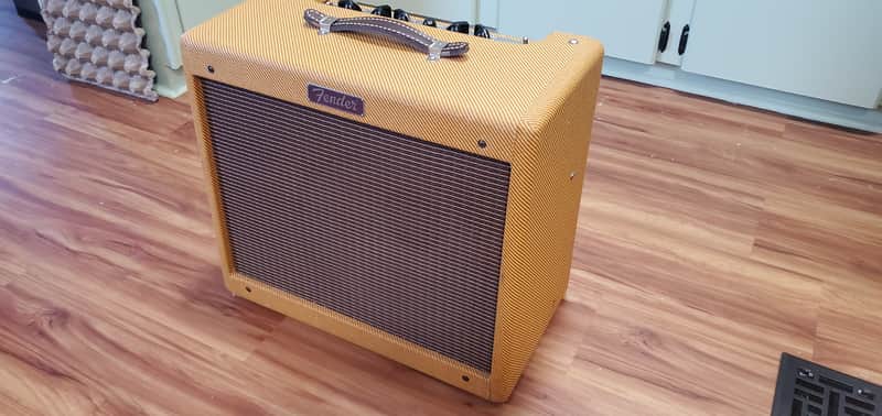 Fender Blues Junior Lacquered Tweed 15-Watt 1x12" Guitar Combo 2016 - Present - Lacquered Tweed image 1