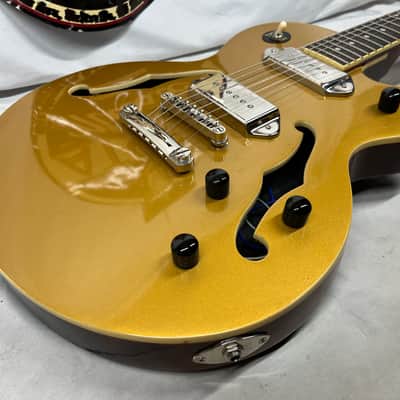 Epiphone Wildkat Studio Semi-Hollow Body Electric Guitar with Case - Metallic Goldtop image 17