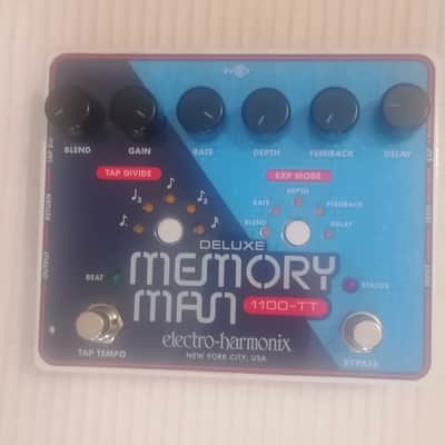 Immagine Electro-Harmonix Deluxe Memory Man 1100-TT Tap Tempo 1100Ms Analog Delay 2011 - Present - Blue - 1