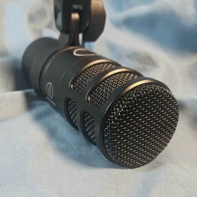 Audio-Technica AT2040USB 2025 - Matte black finish