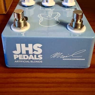 JHS Artificial Blonde Madison Cunningham Signature Vibrato 2022 - Present - Blue image 3
