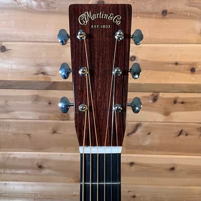 Martin 000-28EC Eric Clapton Signature Acoustic Guitar - Natural image 3