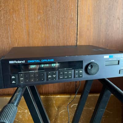 Roland DDR-30 Digital Drums Vintage Digital Drum module with MIDI