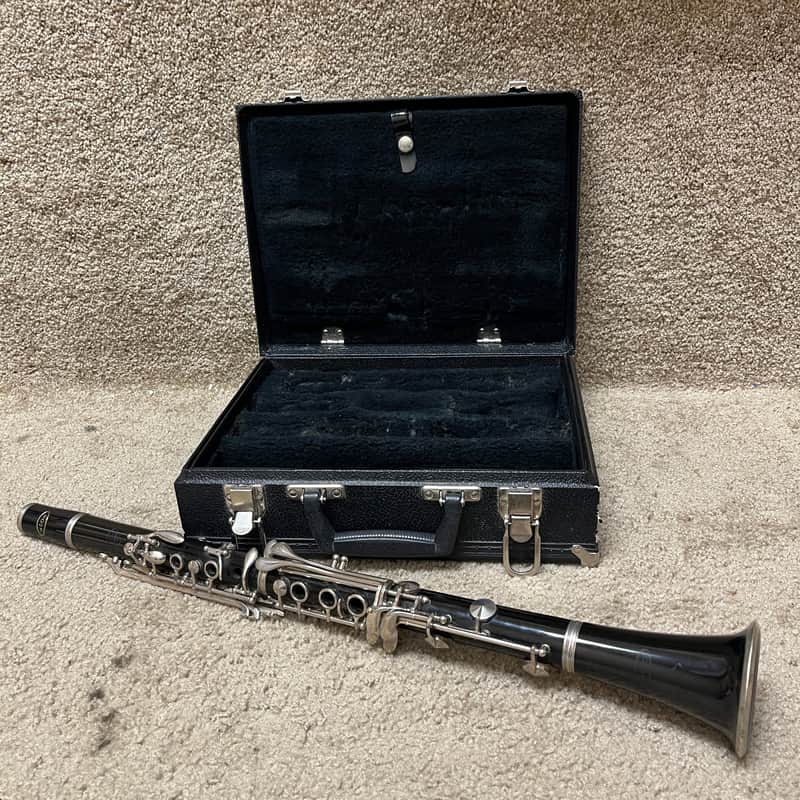 Vito ResoTone Clarinet w/case image 1
