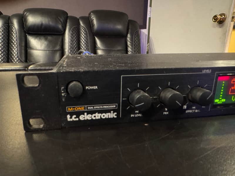 TC Electronic M-One Dual Effects Processor | Reverb