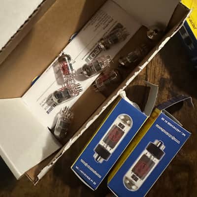 J.J. El 34/12ax7 2000s image 3