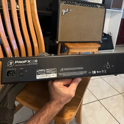 Mackie ProFX16v2 16-Channel 4-Bus Effects Mixer 2015 - 2019 - Black image 7