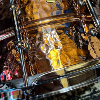 Ludwig LC662KT Hammered Copper Phonic 6.5x14" 10-Lug Snare Drum with Tube Lugs - Polished Copper image 2