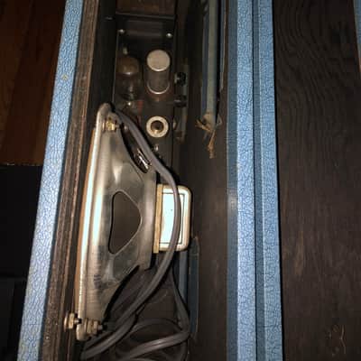 Airline 7214 60’s - Gold w/amp in case image 10