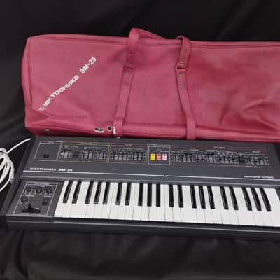 Elektronika EM-25 - soviet analog synth, 1990 image 14