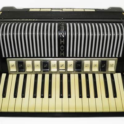 Hohner Tango VM Accordian made in Germany Original Piano Accordion, incl. New Straps Soft Case, Quality Concert Accordion, 2386, Amazing Rich Sound image 7