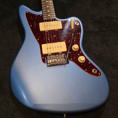 Fender American Performer Jazzmaster with Rosewood Fretboard 2018 - Present - Satin Lake Placid Blue image 2