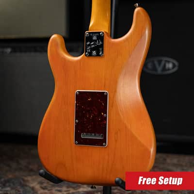 Fender Michael Landau Coma Stratocaster - Coma Red with Vintage-Style Navy Blue Hardshell Case - Demo image 2