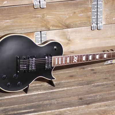 Vintage V100VMX - Satin Black image 2