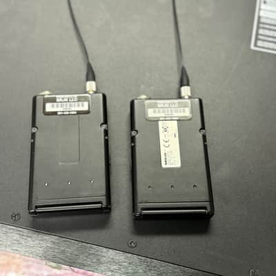 Shure UHF-R UR4D with 2 UR1 Bodypacks (H4) image 3