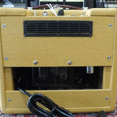 Fender '57 Custom Champ 2-Channel 5-Watt 1x8" Guitar Combo 2016 - Present - Lacquered Tweed image 6