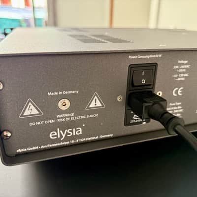 Elysia musEQ 2-Channel 5-Band Parametric Equalizer 2010s - Blue image 4