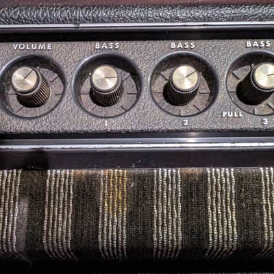 Kasino by Kustom Snake Eyes 2x15 Bass Rig 1970s image 4