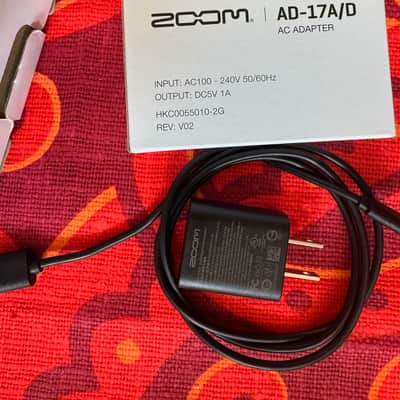 Zoom LiveTrak L6 6 Channel Digital Mixer w/ 3d printed cover image 6