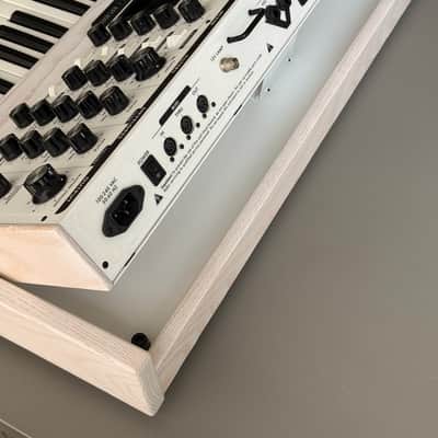 Moog Minimoog Performer Voyager - Limited Edition White 2013 - Limited Edition White image 3