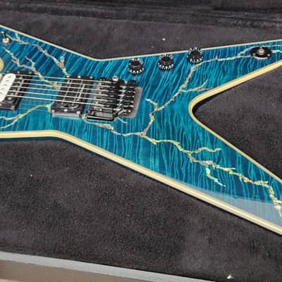 Washburn Boogiebolt Custom Boogie Street guitar with OHSC  Dime Dimebag BSG1 2005 - Blue quilt with abalone lightning bolt inlay image 12