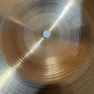 Zildjian 17 inch A Medium-thin Crash Cymbal 2022 - Traditional finish image 5