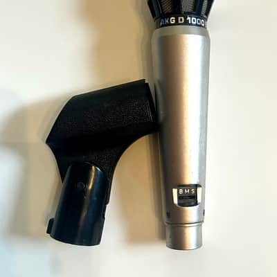 AKG D1000E Vintage Dynamic Microphone w/Clip image 4